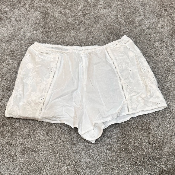 Zara Thin shorts - Picture 1 of 3